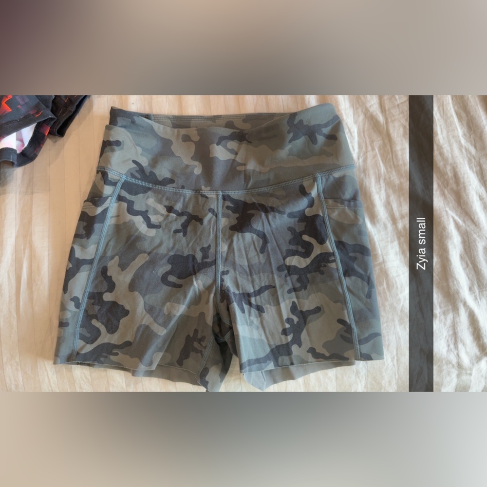 Camo Print Zyia biker shorts